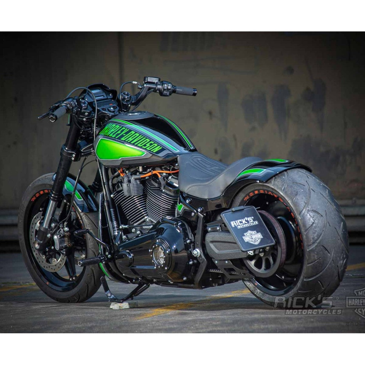 Rick's Rear Fender Complete Kit (Softail Wide 2018+)