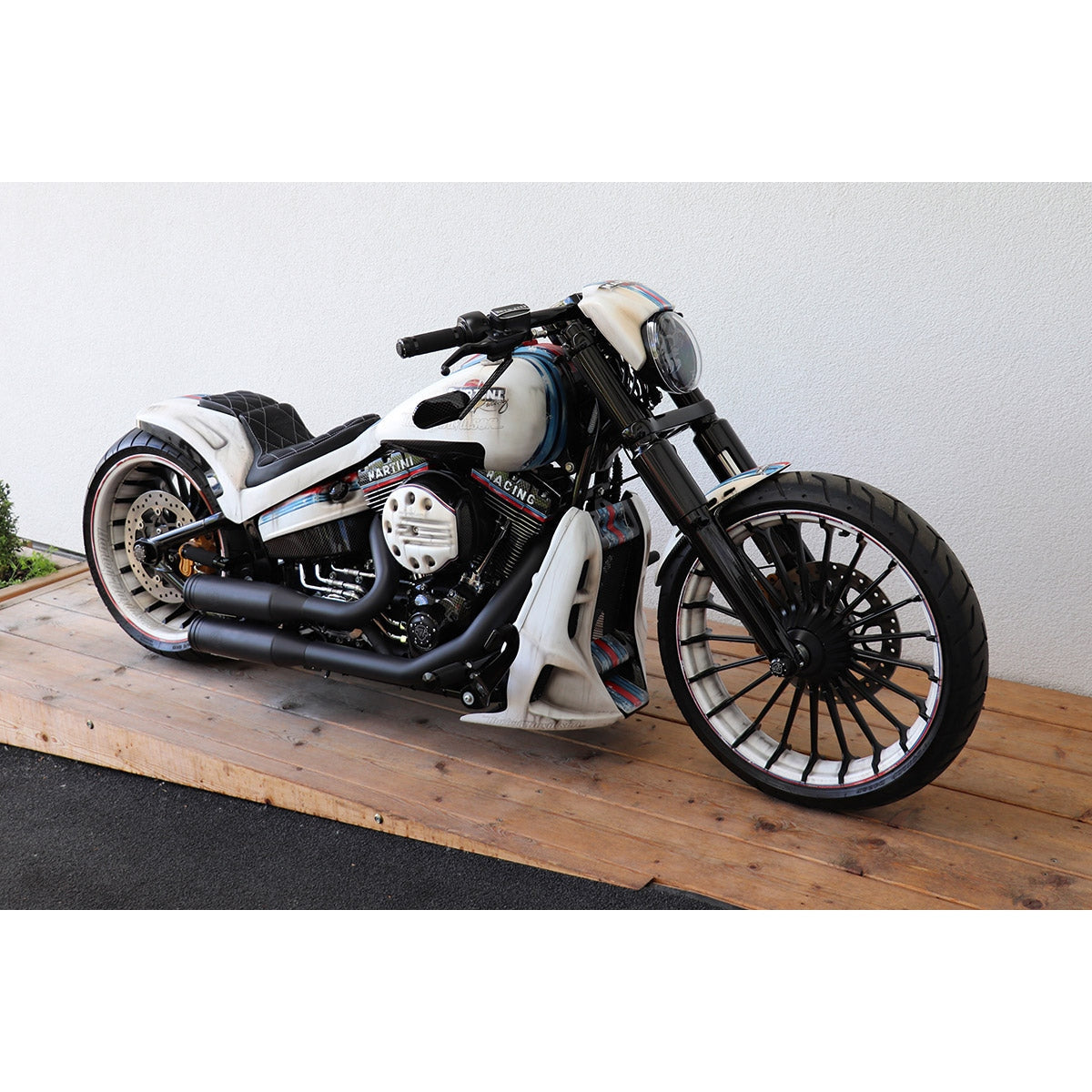Cult-Werk Radiator cover RACING Breakout 2017+