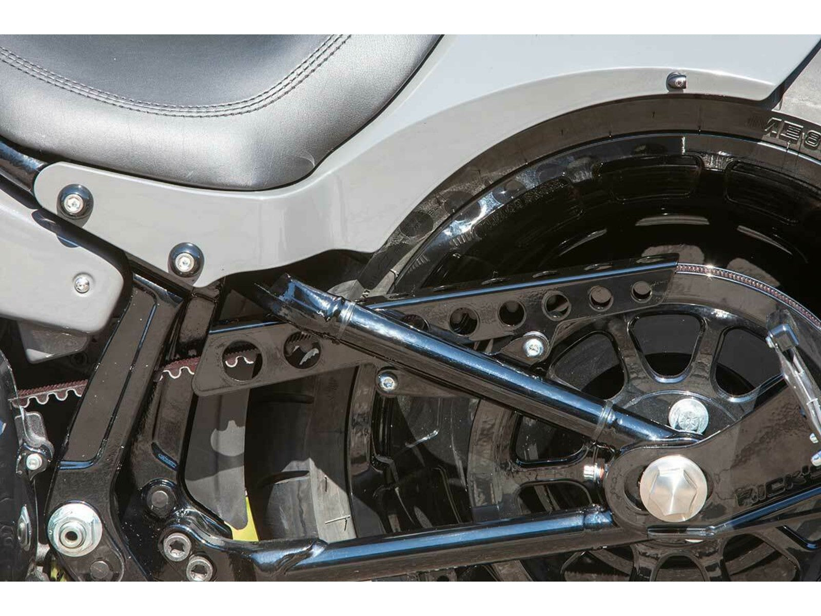 Rick's Belt Guard Matte Round Cut - Softail 18-up