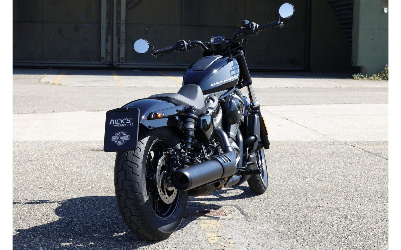 Rick's Center License Plate Bracket - Nightster 22-up