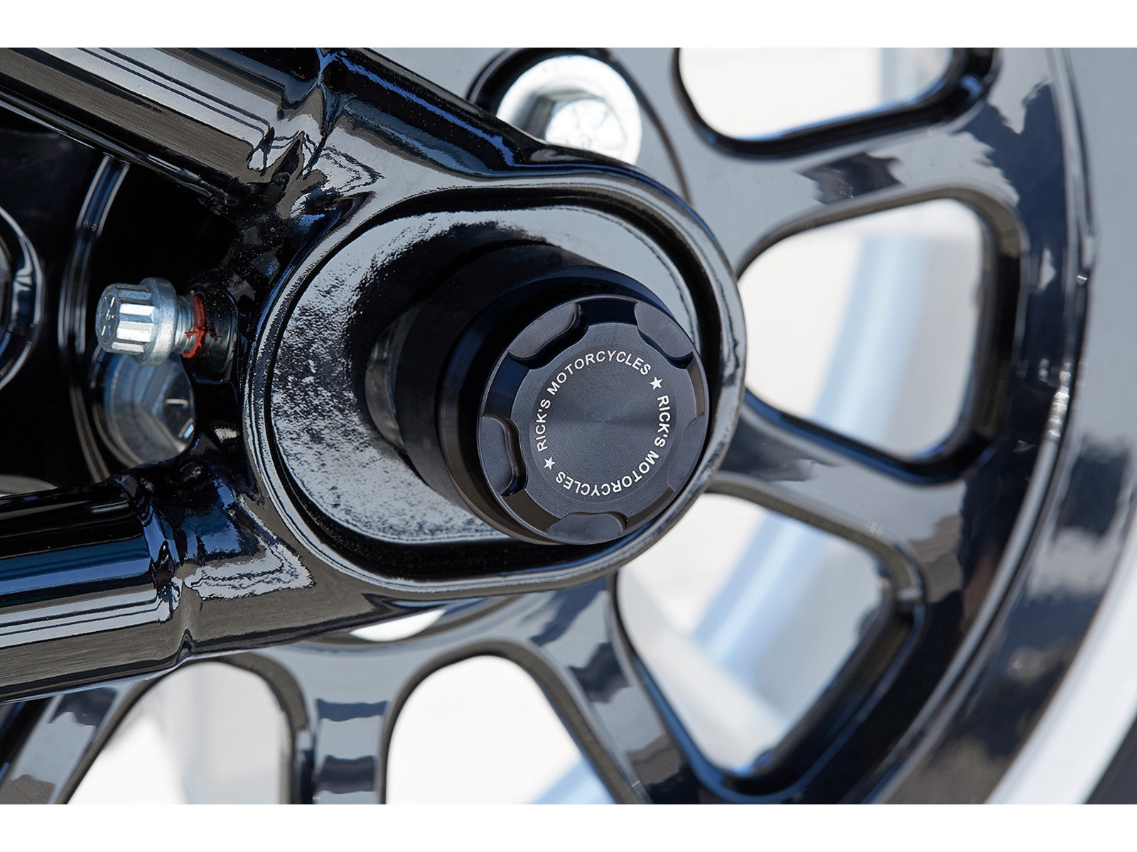 Rick's Axle Cover Set Premium - Fat Bob 18-up