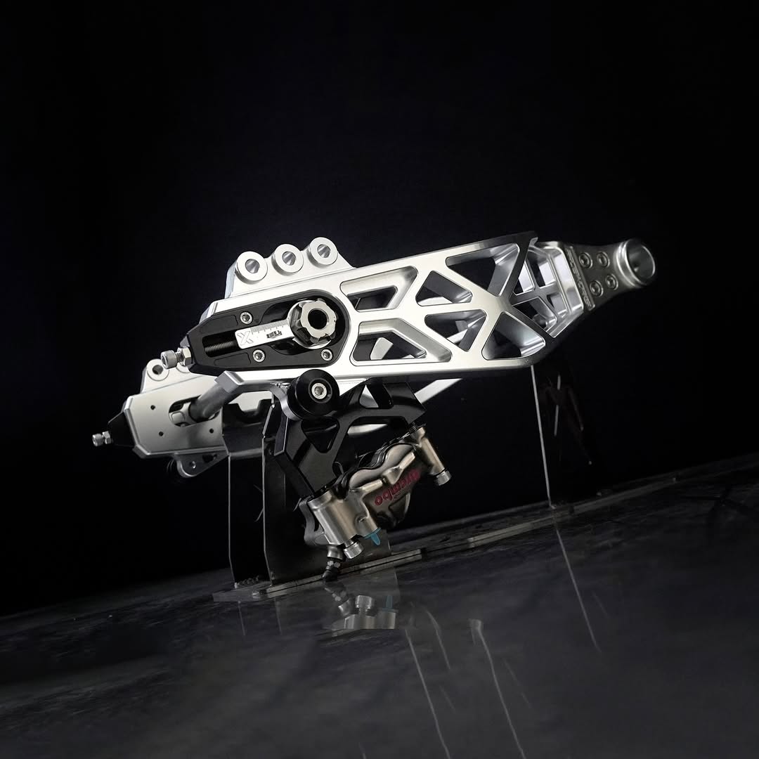 Raceworks Billet V1.1 Swingarm (Touring 2014+)