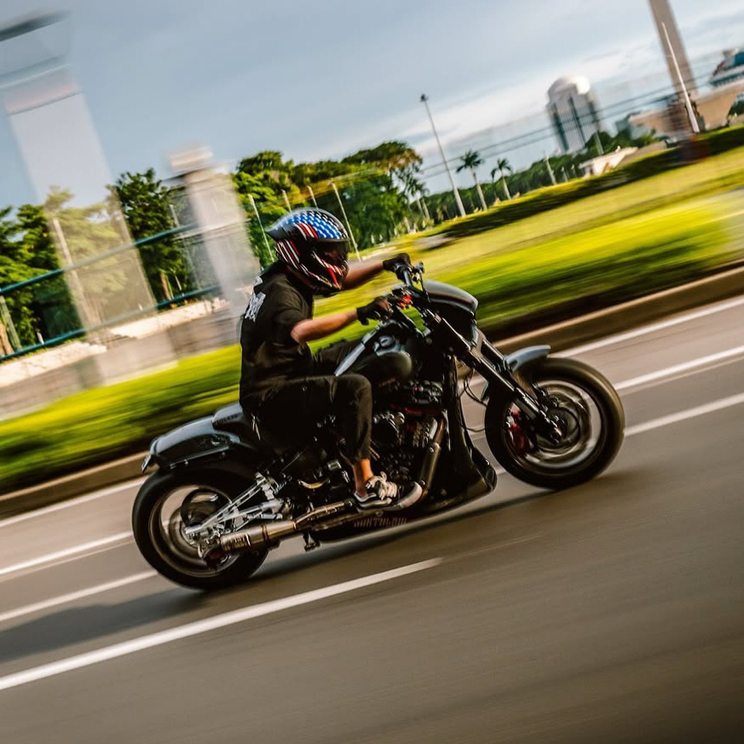 Raceworks Billet V1 Long Swingarm +3in (Softail 2018+)