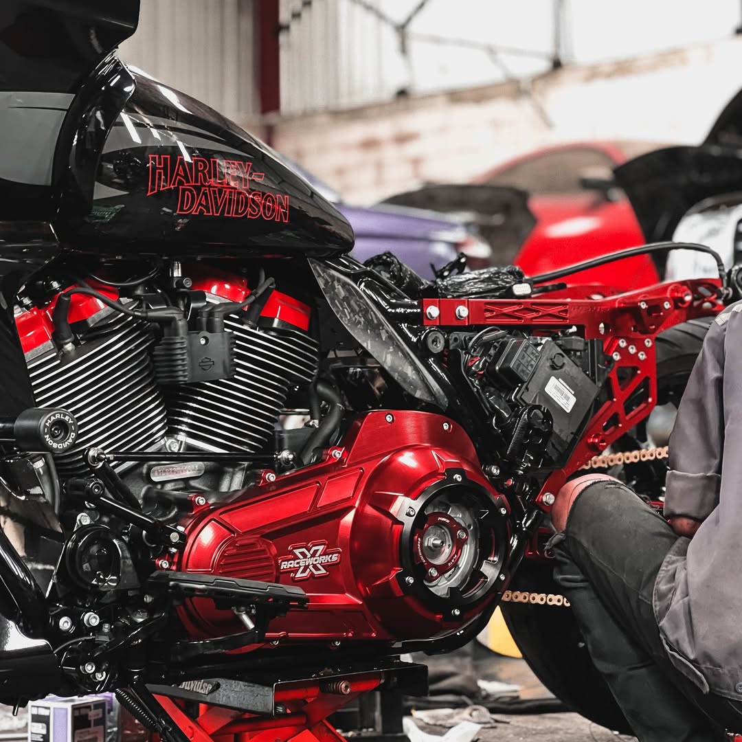 Raceworks Primary Cover M8 (Touring 2017+)