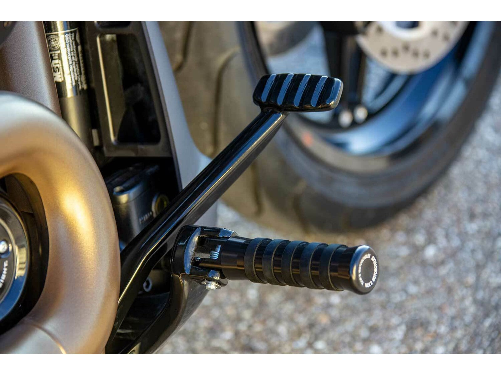 Rick's Footpegs "O-Ring" Black - Softail 18-up / Sportster S - Nightster